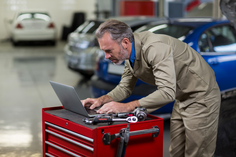 Digital tools helping lubricant suppliers manage inventory, automate orders, and serve clients through online portals